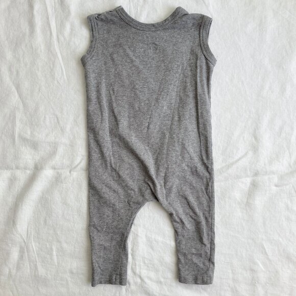 💙2/$25 Whistle & Flute 1-2 Years Baby Toddler Pizza Grey Sleeveless Romper - Picture 3 of 4